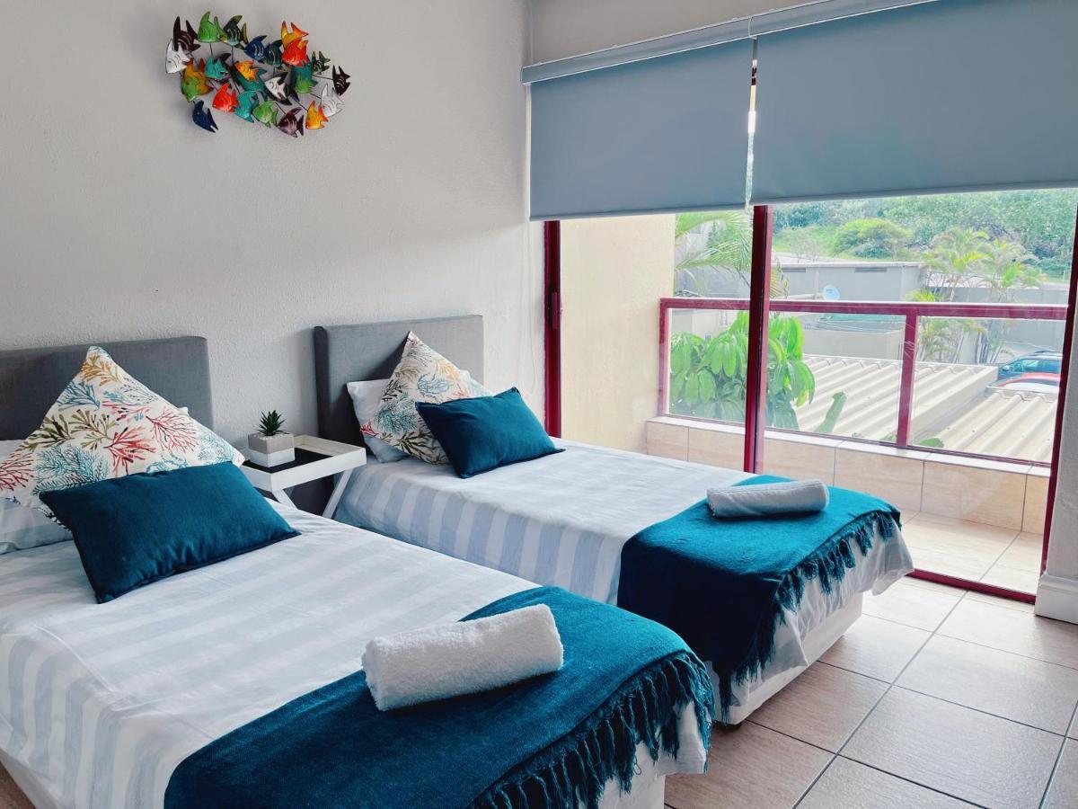 Escape To An Oceanview Vacation Home In Umdloti Beach Esterno foto